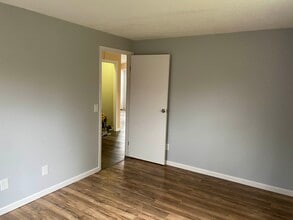 3137 Pearl Street Rd, Unit Apt 2 in Batavia, NY - Building Photo - Building Photo