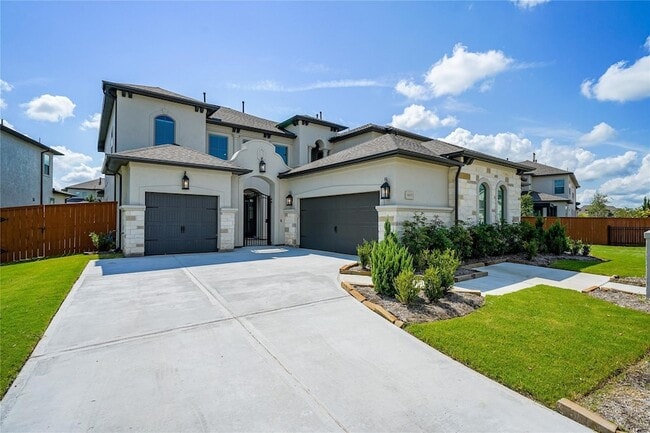 property at 11803 Dalhousie Dr
