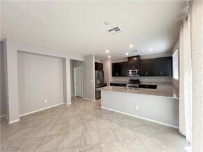 3145 Umbria Hills Walk in Henderson, NV - Foto de edificio - Building Photo