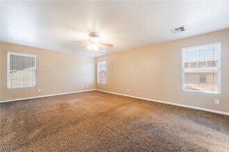 11696 Rossovino St in Las Vegas, NV - Foto de edificio - Building Photo
