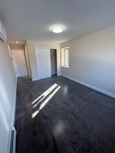 134-22 Booth Memorial Ave in Queens, NY - Building Photo - Building Photo