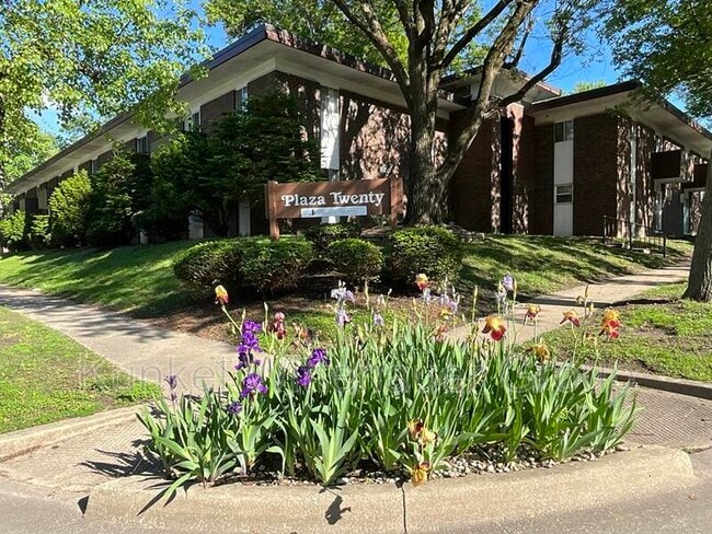 property at 900 8th St