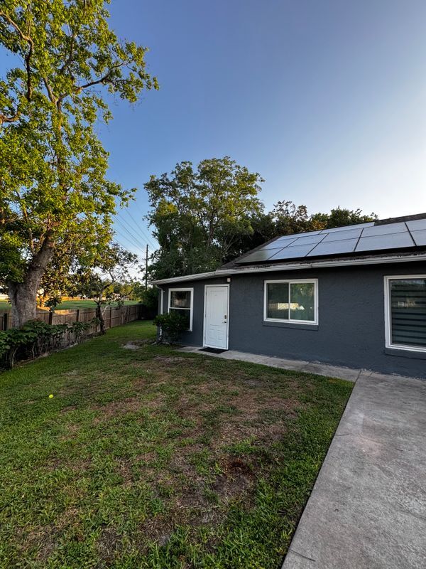 744 Palmer Ct