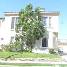 935 Alandele Ave in Los Angeles, CA - Building Photo - Building Photo