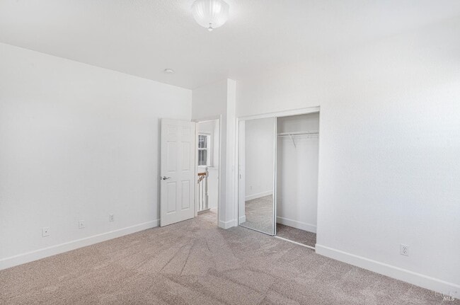 property at 525 Sauvignon Pl