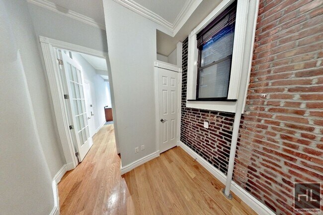 Perry Street in New York, NY - Building Photo - Building Photo