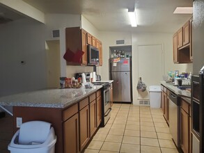 808 E Lester St, Unit #1 in Tucson, AZ - Building Photo - Building Photo