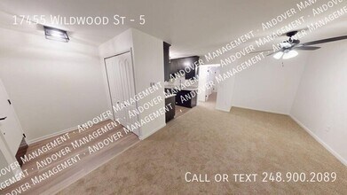 17455 Wildwood St in Roseville, MI - Building Photo - Building Photo