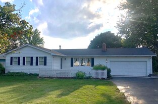 840 Bright Rd in Findlay, OH - Building Photo