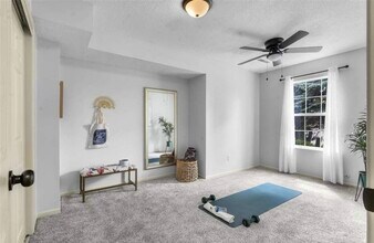 2352 Catskill Ct in Iowa City, IA - Building Photo - Building Photo