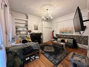 107 Charles St in Boston, MA - Building Photo - Building Photo