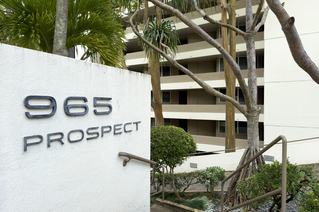 965 Prospect St in Honolulu, HI - Foto de edificio - Building Photo