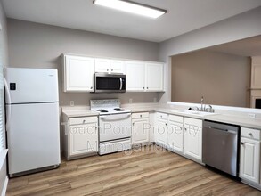 8334 Gossomer Bay Dr in Charlotte, NC - Building Photo - Building Photo