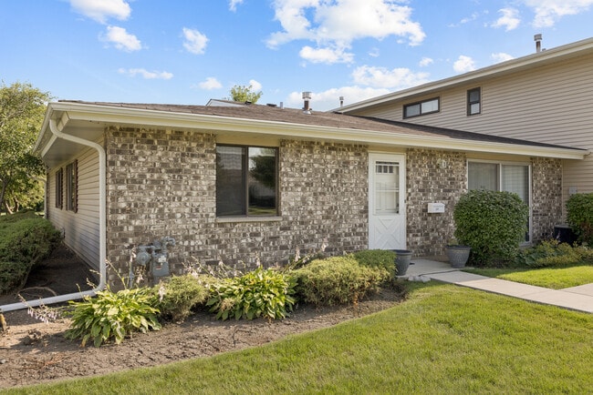 property at 117 Cotuit Ct