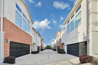 2954 Alice St in Houston, TX - Building Photo - Building Photo