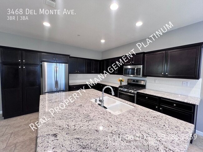 3468 Del Monte Ave in Clovis, CA - Building Photo - Building Photo
