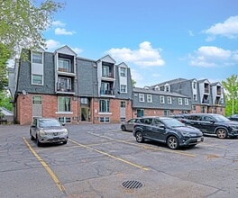 York Apartments in Lowell, MA - Building Photo - Building Photo