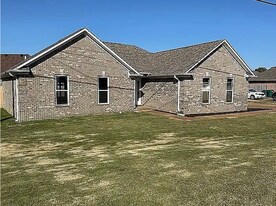 1481 Middle School Rd in Medina, TN - Building Photo