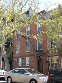 133 Wythe Ave in Brooklyn, NY - Foto de edificio - Building Photo