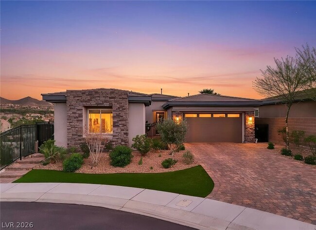 5 Reflection Cove Dr in Henderson, NV - Building Photo - Building Photo