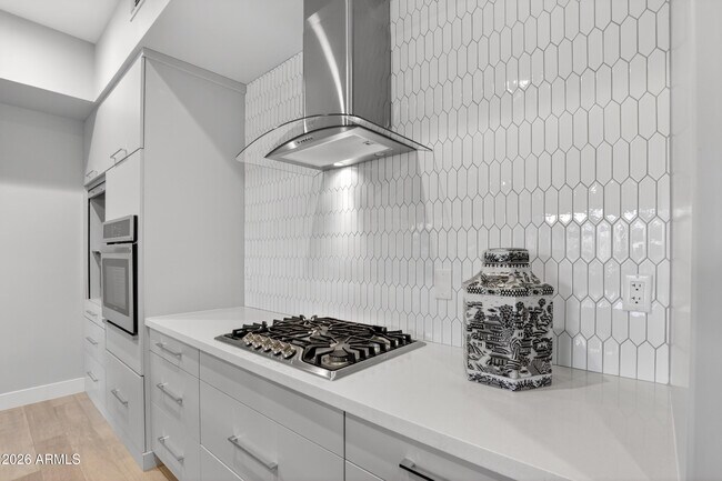 16580 N 92nd St in Scottsdale, AZ - Foto de edificio - Building Photo