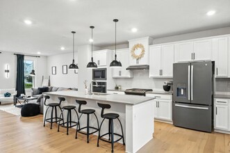 103 Spruce Ln in Canonsburg, PA - Building Photo - Building Photo