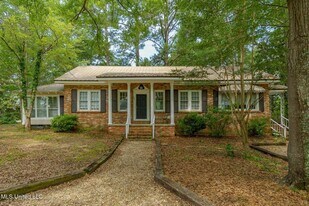 400 N 37th Ave in Hattiesburg, MS - Building Photo