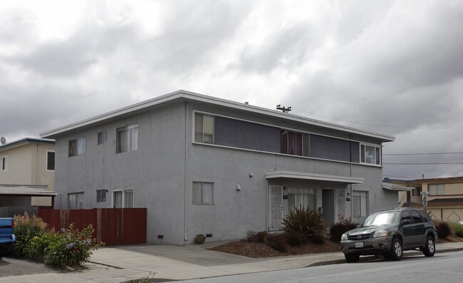 20240-20246 Wisteria St in Castro Valley, CA - Building Photo - Building Photo