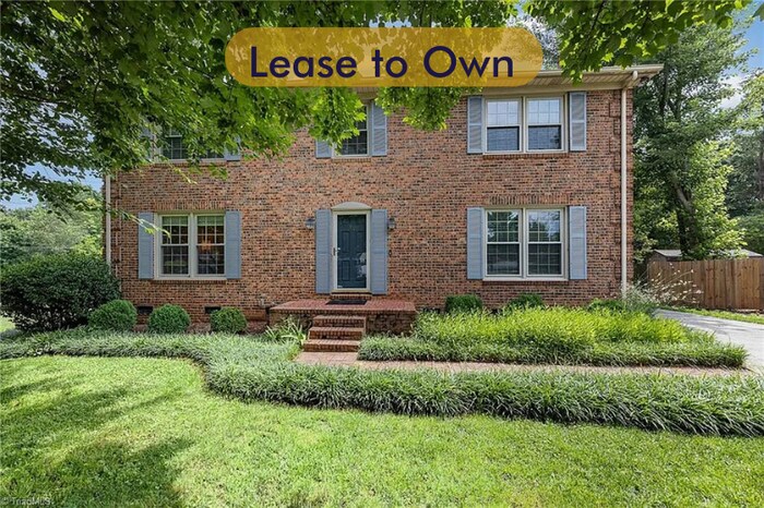 1601 Heraldry Ln in Greensboro, NC - Building Photo