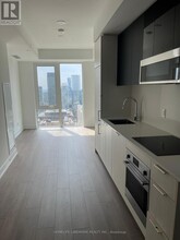 308 Jarvis St in Toronto, ON - Building Photo - Building Photo