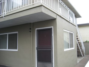 590 Ralston Ave in Belmont, CA - Building Photo - Building Photo