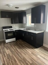 8741 S Cottage Grove Ave in Chicago, IL - Building Photo - Building Photo