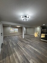 1728 General Pershing St in Laurel, MS - Building Photo