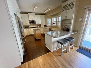 324 Lakeside Dr in Surfside Beach, SC - Foto de edificio - Building Photo
