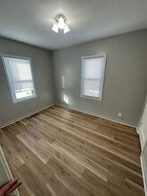 638 Kirkwood Ave in Waterloo, IA - Building Photo - Building Photo