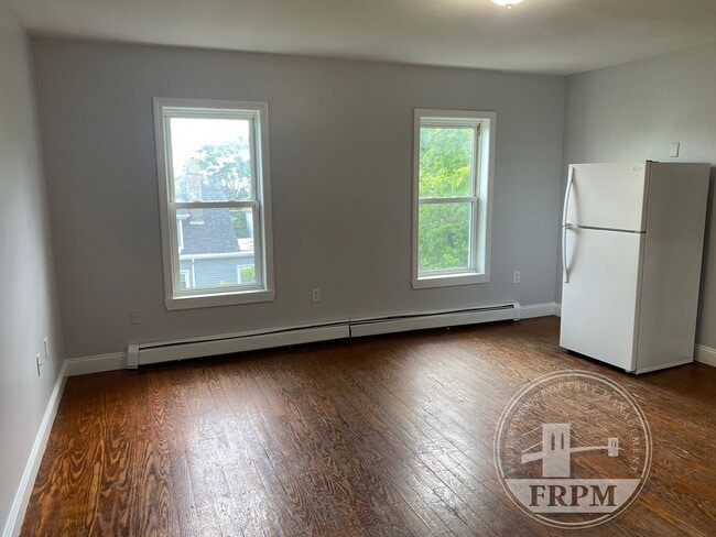 36 Linden St in New Bedford, MA - Building Photo - Building Photo