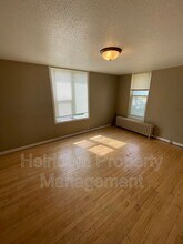 327 W 4th St in Duluth, MN - Building Photo - Building Photo