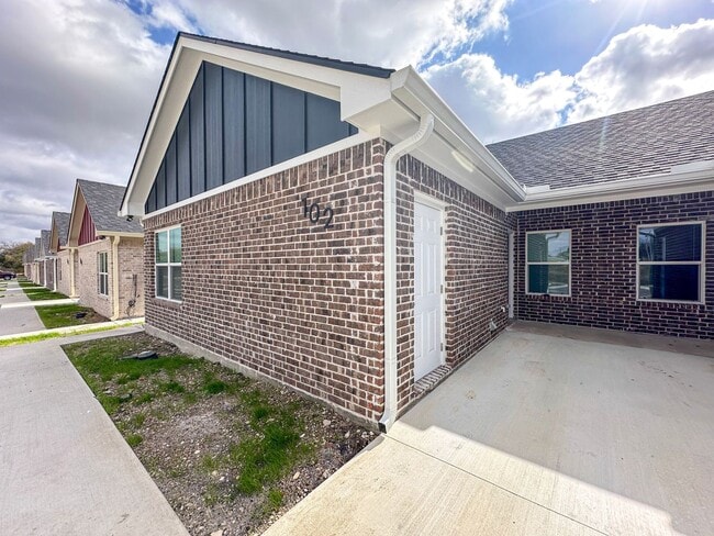 property at 106-102 Vitava Dr