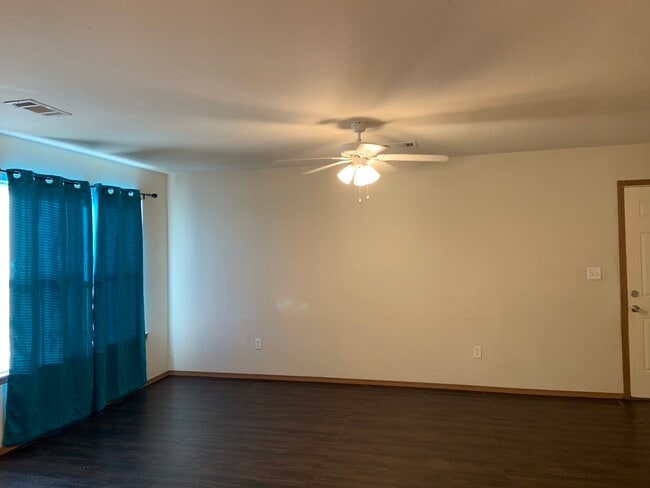 property at 309 E Marietta Ct