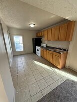 909 Jackson St, Unit 3 in La Porte, IN - Building Photo