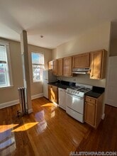 1197 Commonwealth Ave in Boston, MA - Building Photo - Building Photo