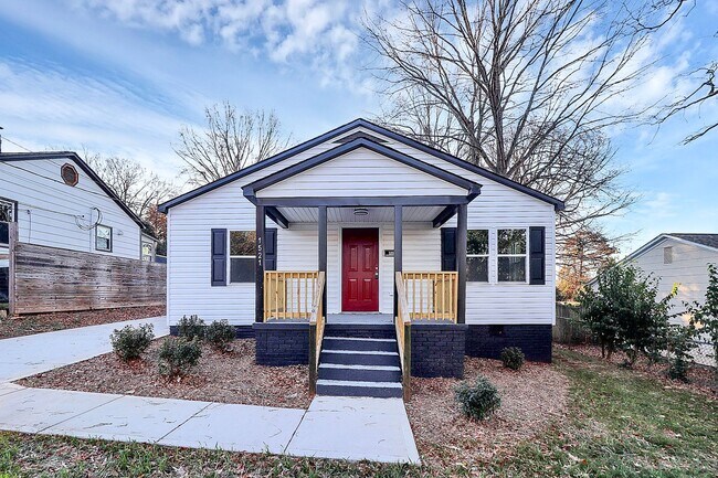 property at 1521 Effingham Rd