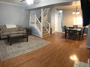 409 Wrought Iron Bend in Yorktown, VA - Building Photo - Building Photo