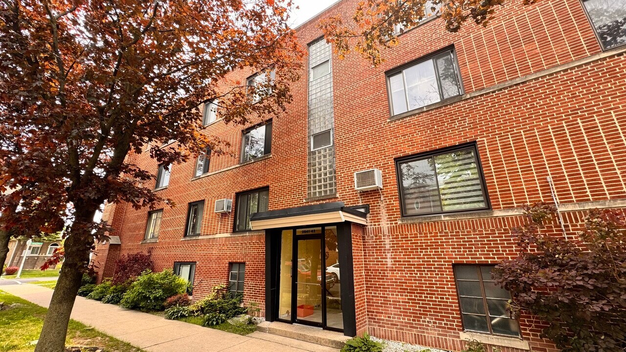 2843 W Arthur Ave in Chicago, IL - Building Photo