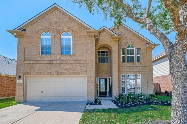 property at 5523 Gemstone Park Rd