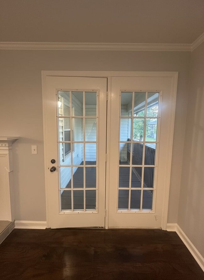 property at 207 Westfield Dr