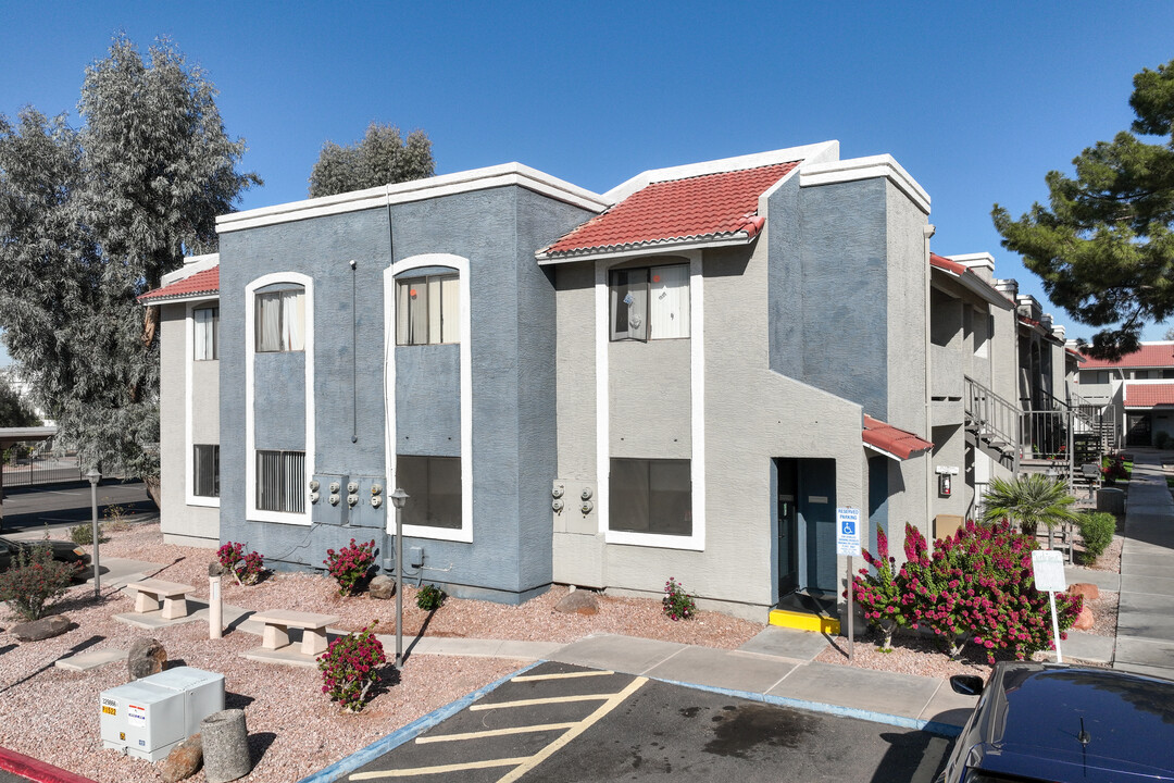 Papago Vista in Phoenix, AZ - Building Photo