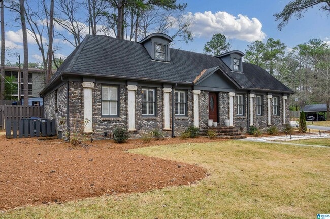 2871 Wisteria Dr in Vestavia Hills, AL - Building Photo - Building Photo