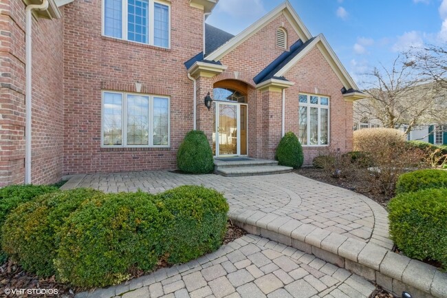 3504 White Eagle Dr in Naperville, IL - Building Photo - Building Photo