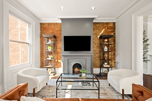 property at 516 E 12th St